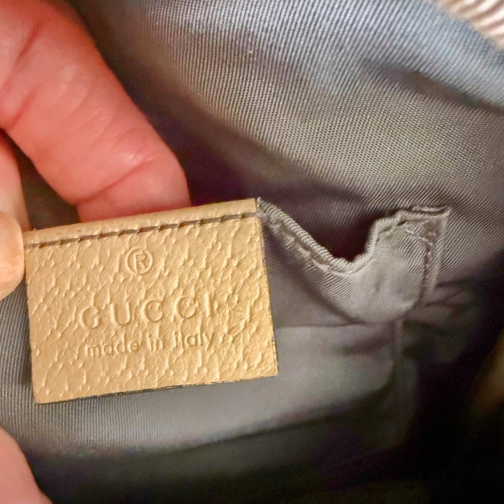 Gucci Beige and Gray Off the Grid crossbody - Picture 5 of 16